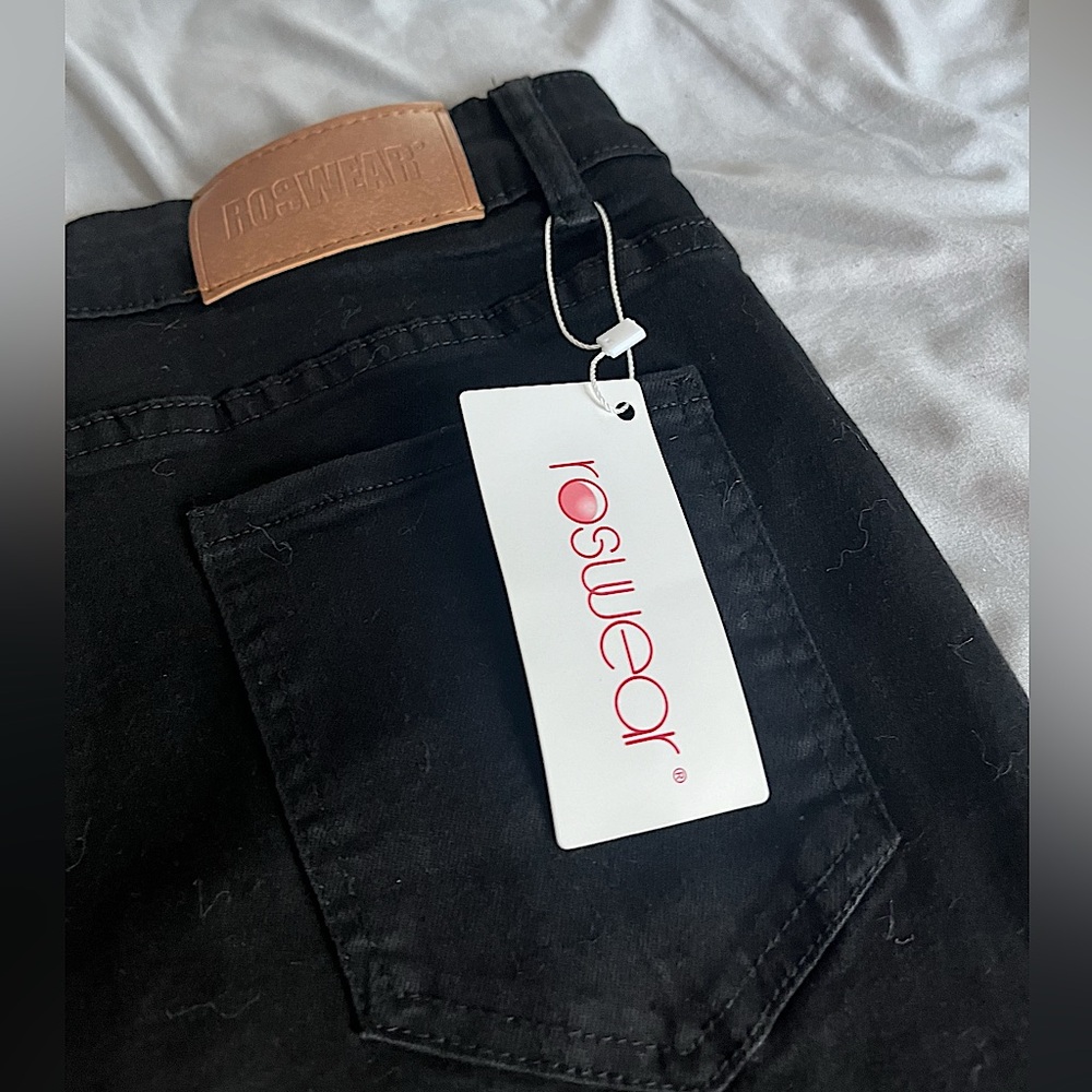 These jeans are very comfortable and stylish never worn.